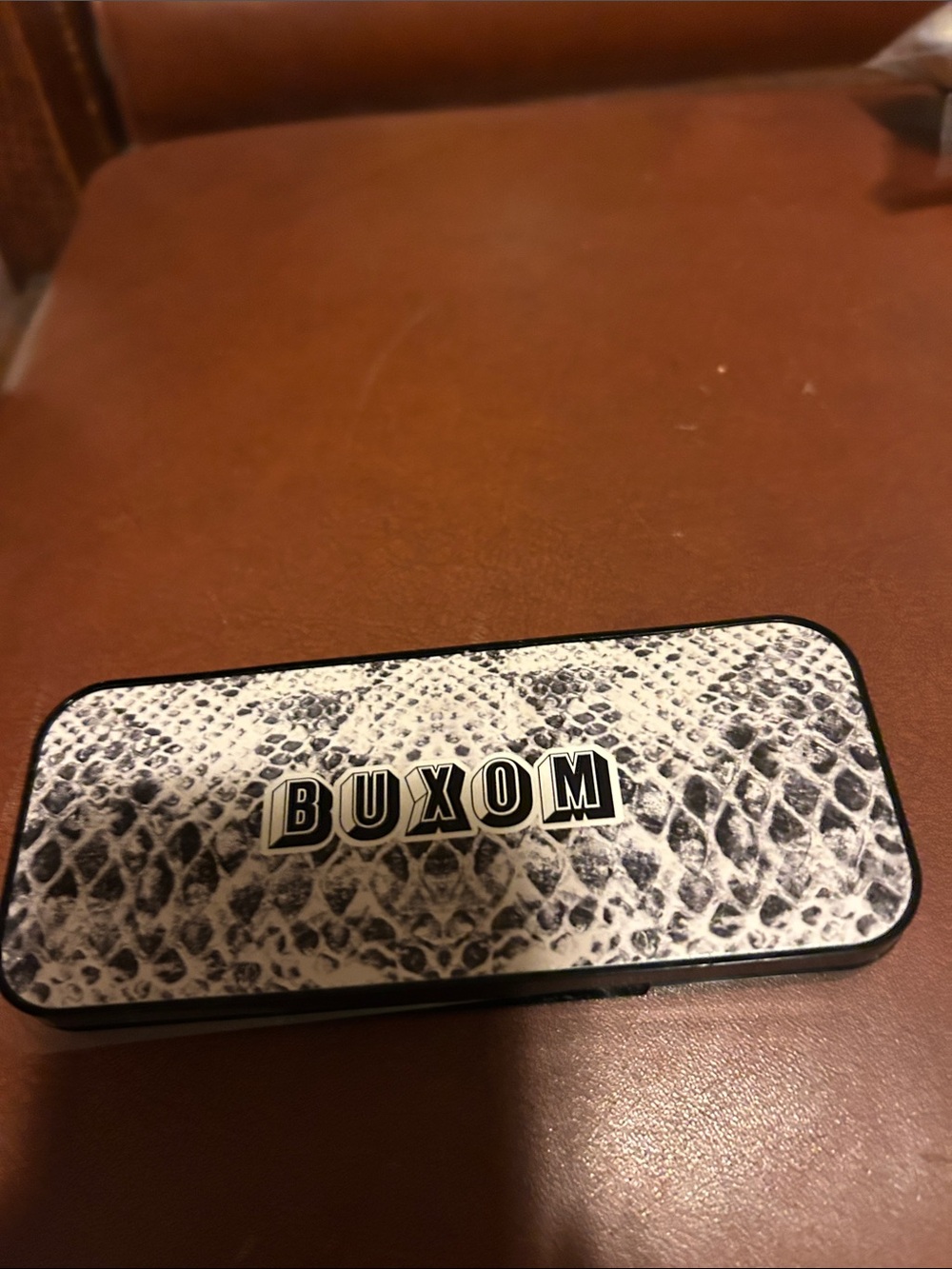 Buxom Snake-Print Eyeshadow Palette in White and Black brand new